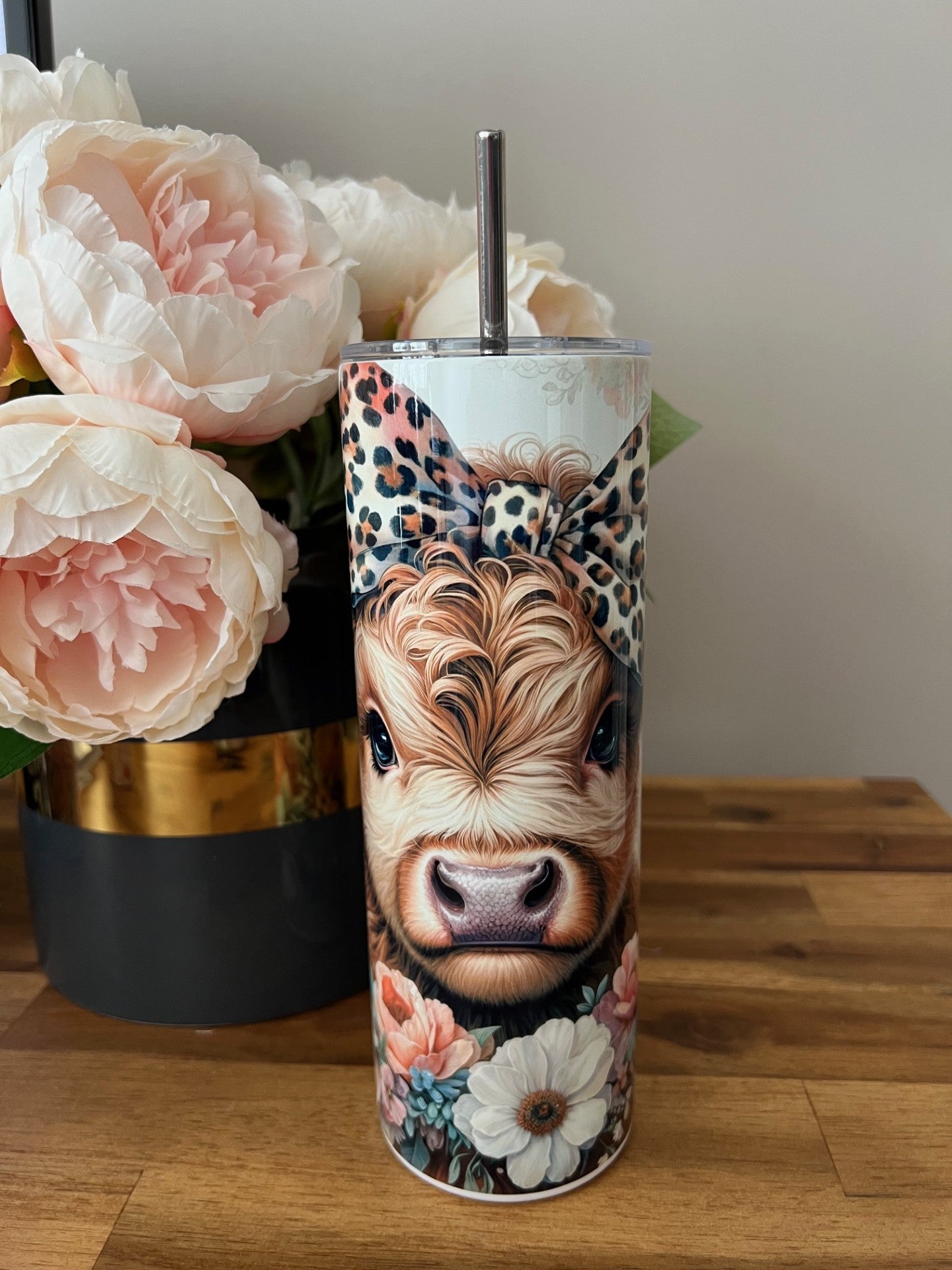 20oz (590mls) Tumbler - COW - COW -MD-01 Floral Cow with Bow